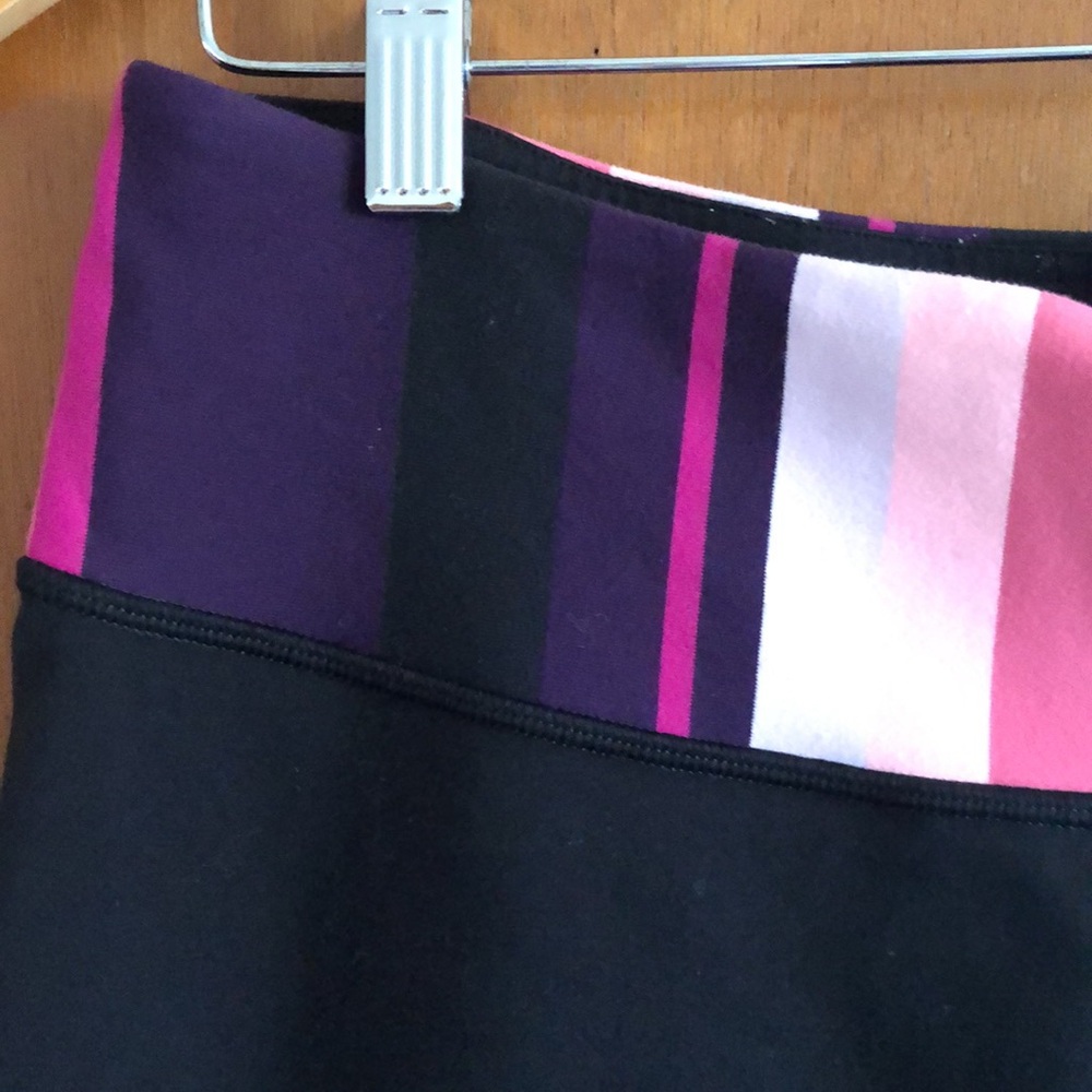 Lululemon Wunder Under Crop Full-On Luon
Black Stripe Leggings 12